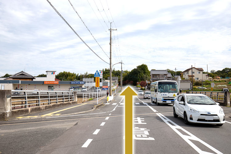③約180m直進します